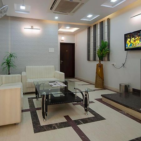 Hotel Central Residency Váránaszi Kültér fotó